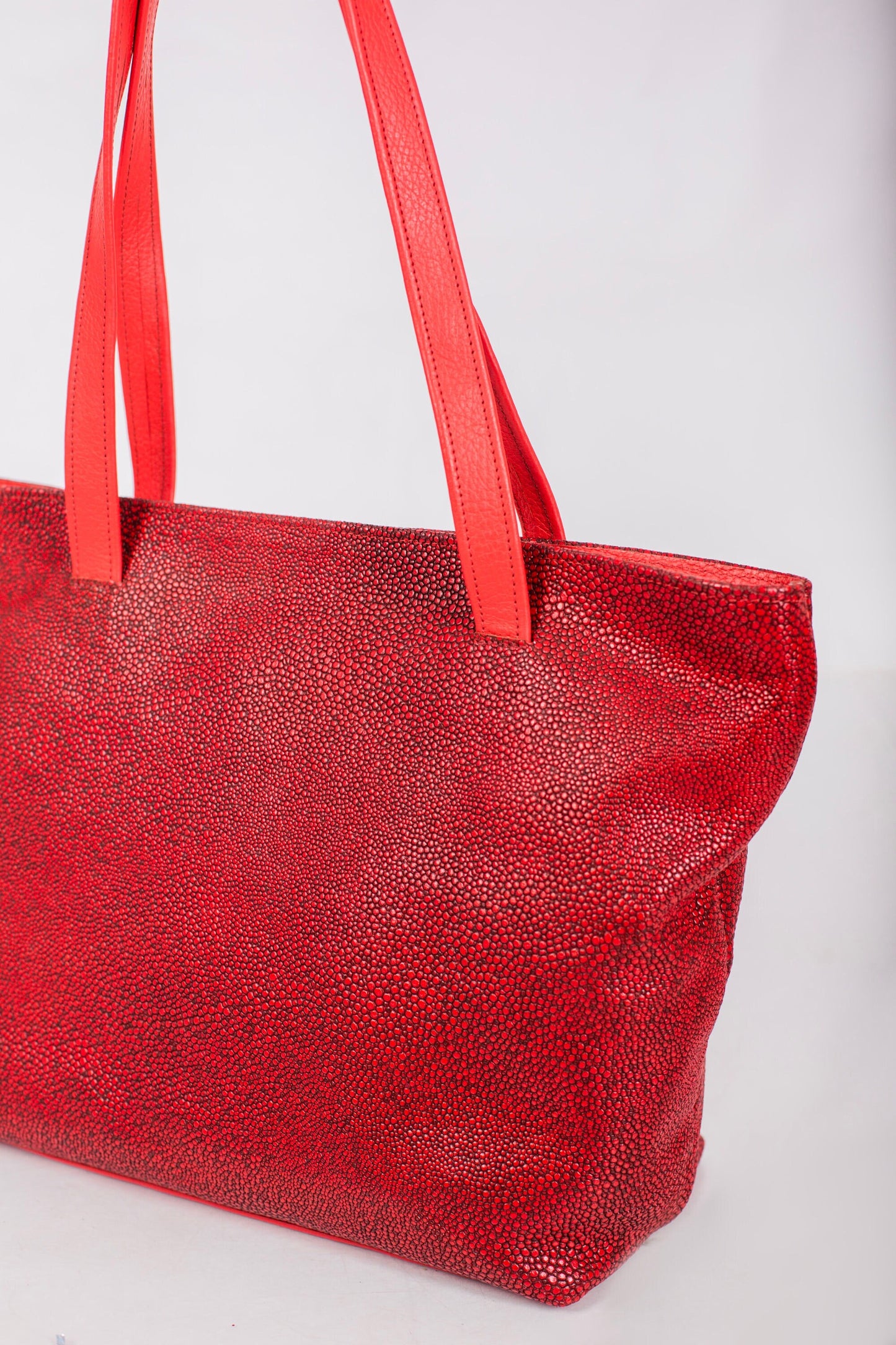 Textured Red Tote Bag in Full-Grain Leather